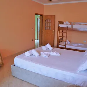  Apartment Rei's Albanien