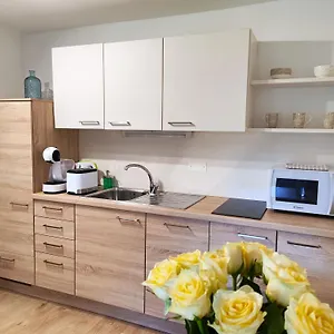 Sweet Roznik Appartement
