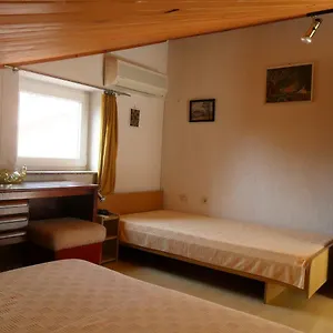 Simpa , Njivice Horvátország