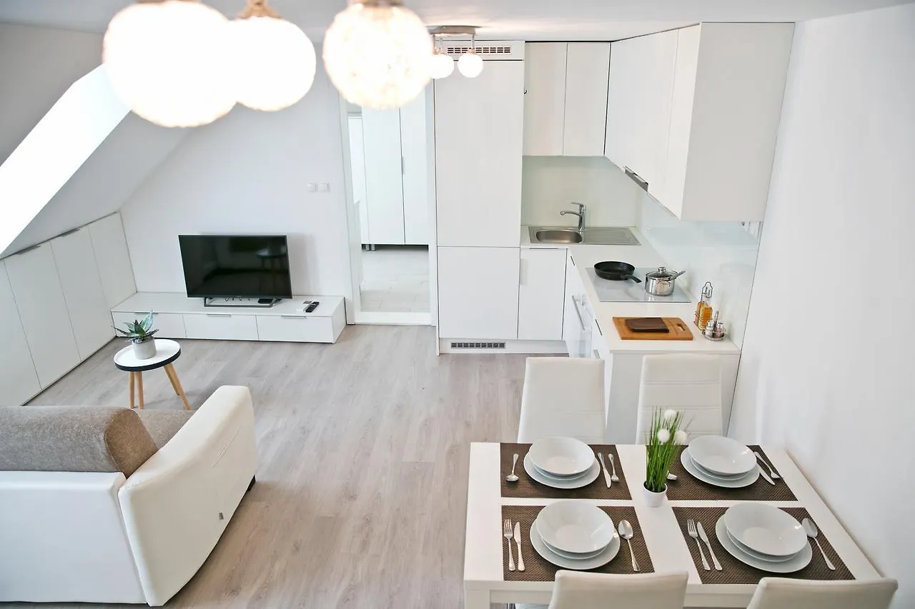 Apartments Hisa Pod Gradom Ljubljana